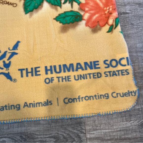 Humane Society of America fleece blanket puppy kitten nwot - Picture 3 of 5